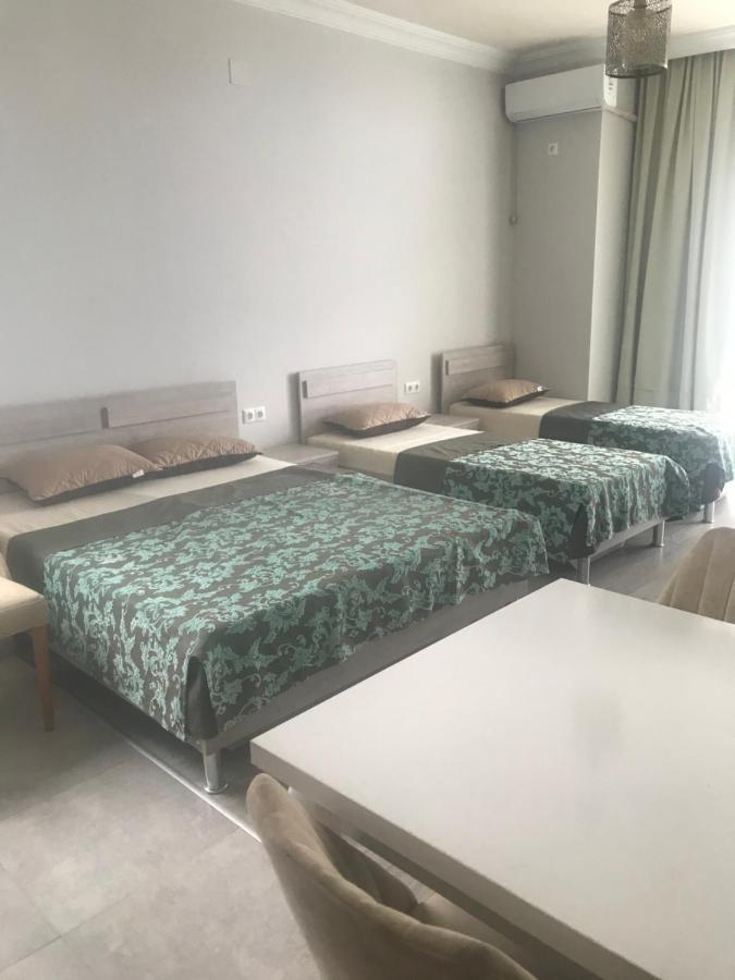 גוניו Guesthouse Data מראה חיצוני תמונה