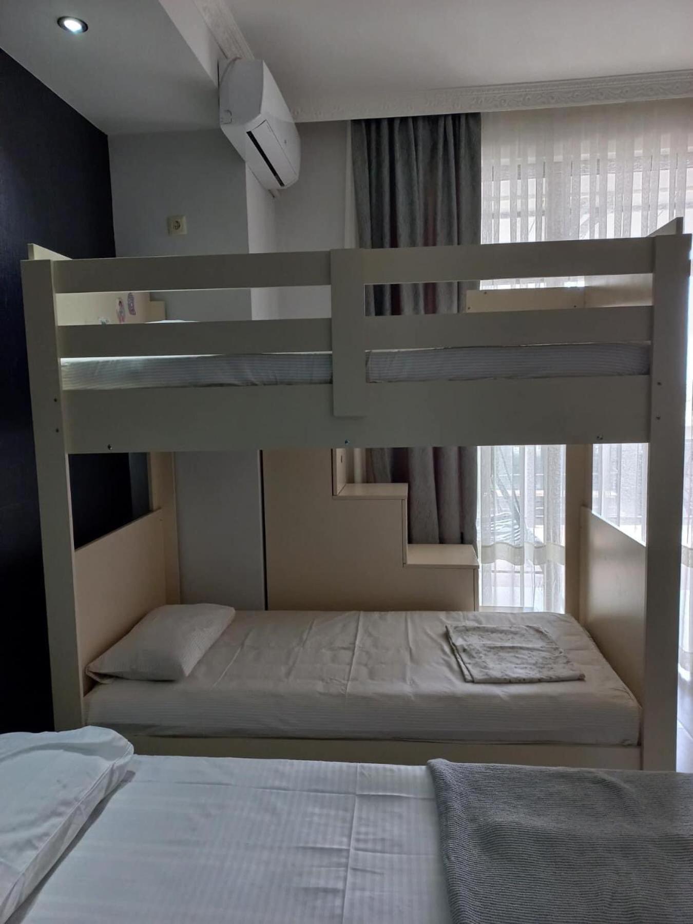 גוניו Guesthouse Data מראה חיצוני תמונה
