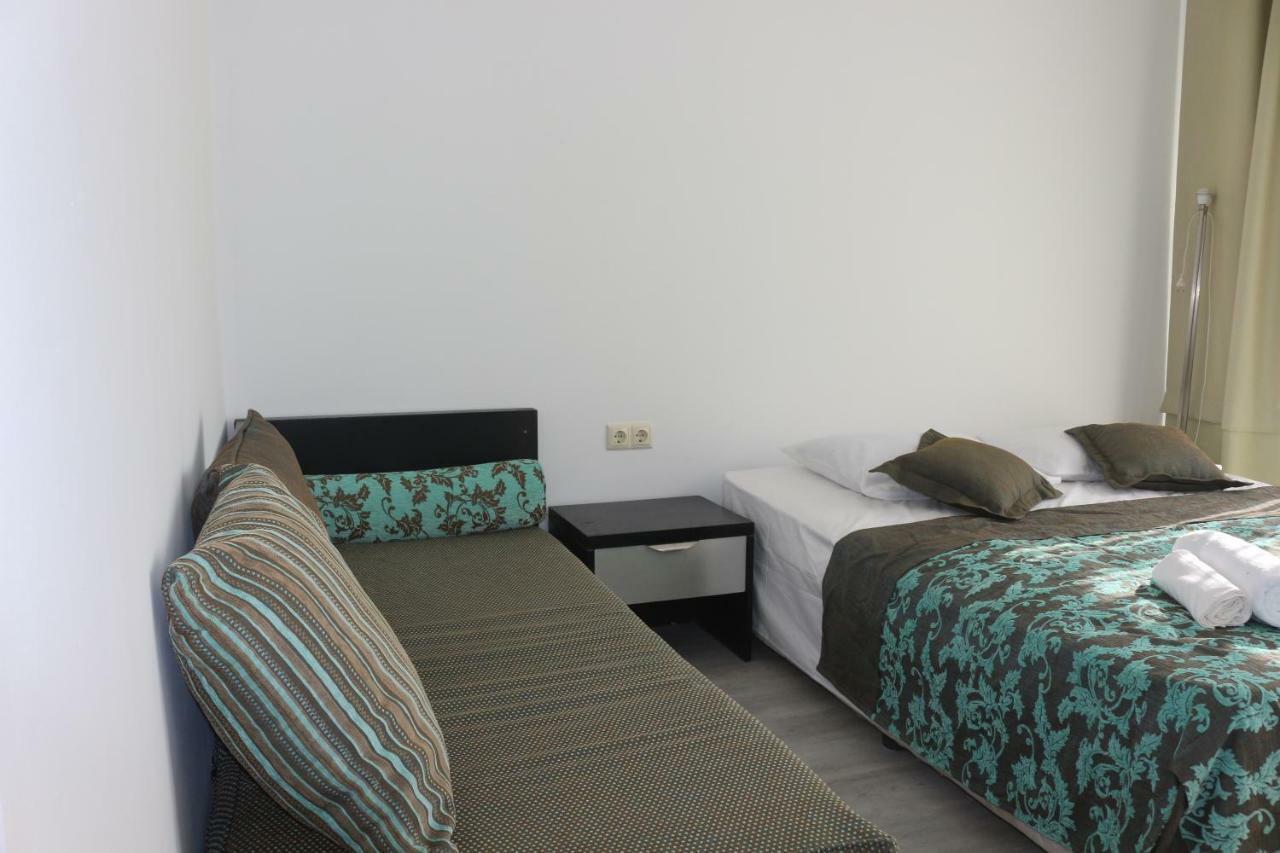 גוניו Guesthouse Data מראה חיצוני תמונה